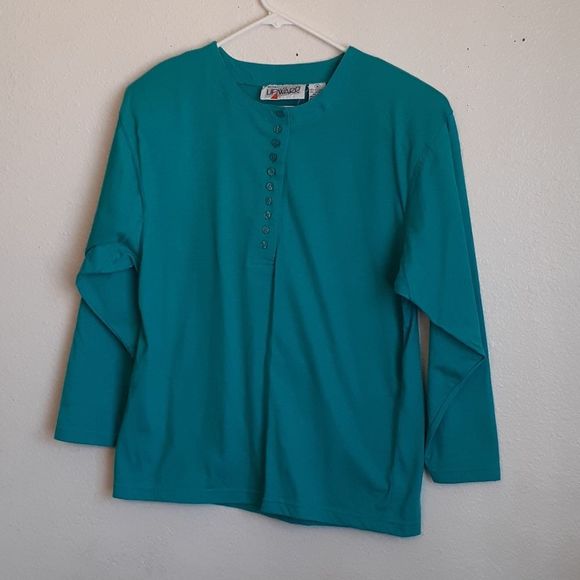 new UPWARD M tees 3/4 sleeves green - Picture 2 of 9